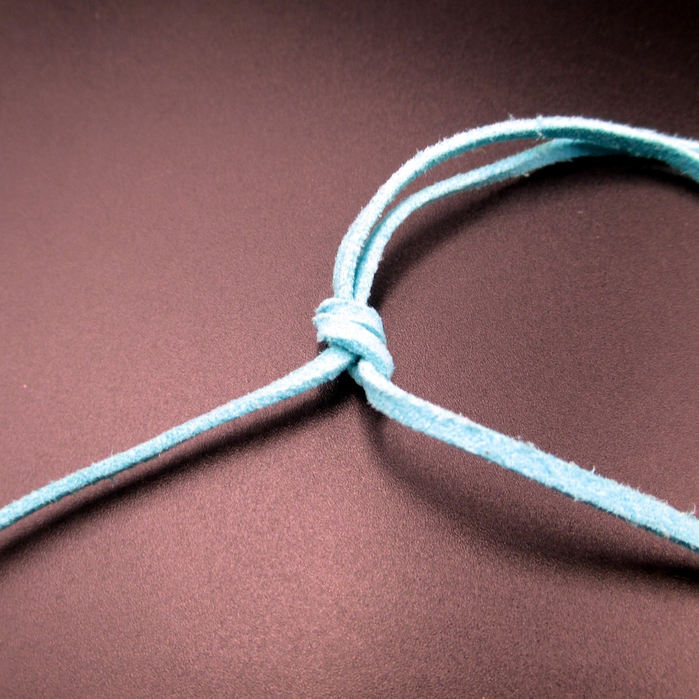 Blue Crystal Stone Leather Cord Necklace Hangs 15" - Picture 4 of 6